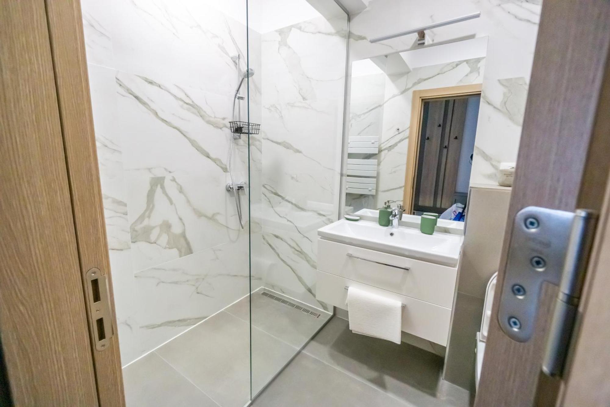 Your New And Modern Home بوخارست المظهر الخارجي الصورة
